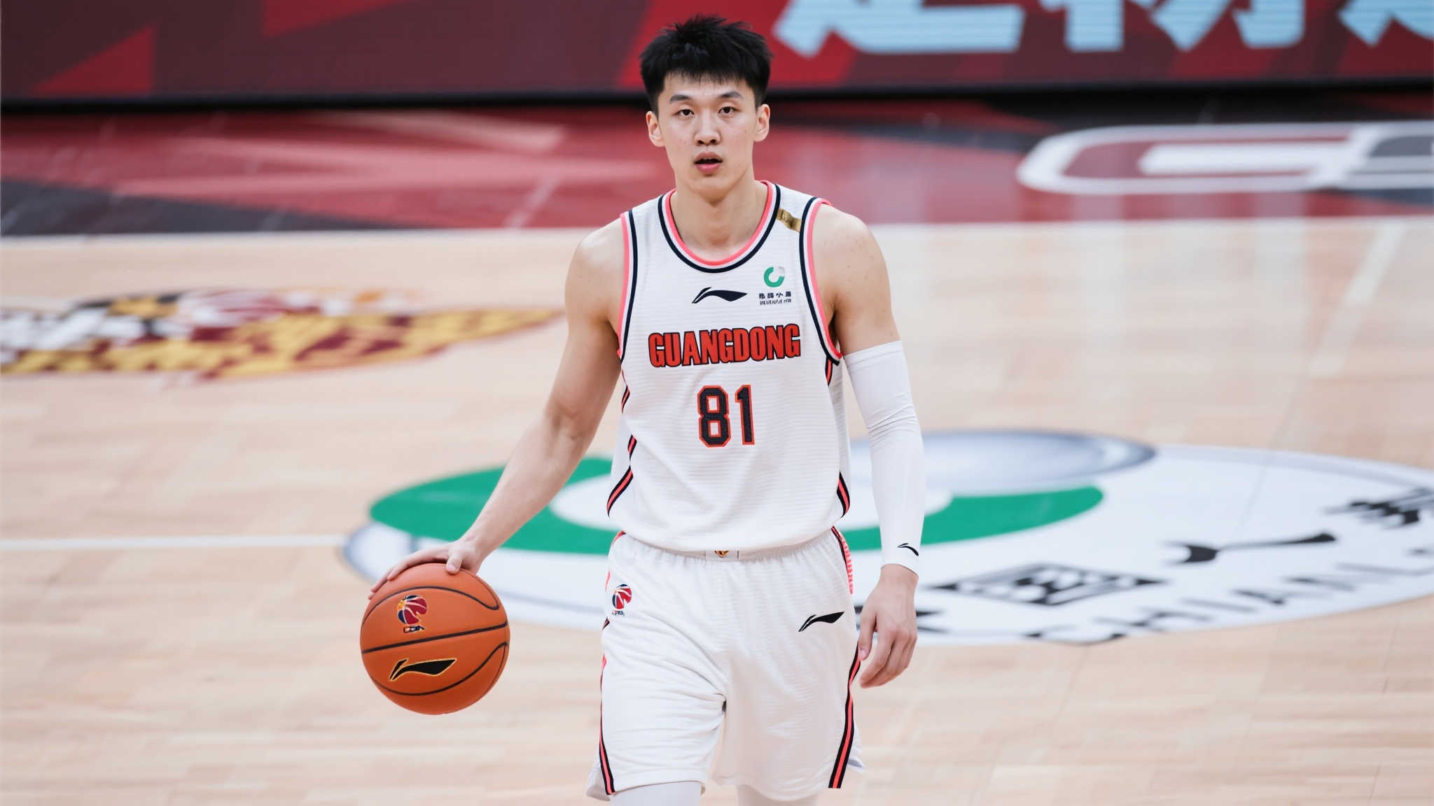 朱松玮转会新东家，合同细节公布，朱芳雨挽留未果，广东无缘